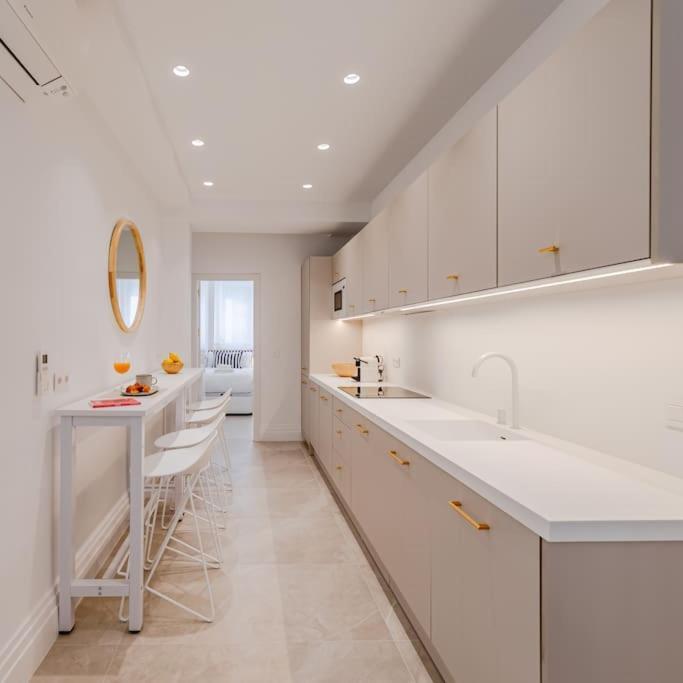 Isg O'donnell 2-3-free Parking * Seville
